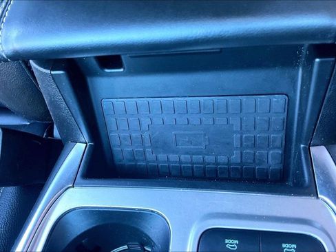 Used 2021 Ford Explorer Limited w/ Equipment Group 301A RWD image 16