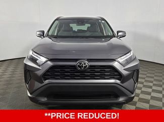 Used 2022 Toyota RAV4 XLE w/ Convenience Package FWD video 2