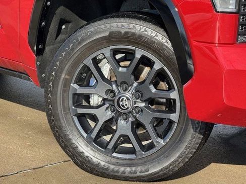 Used 2025 Toyota Tundra Platinum image 31