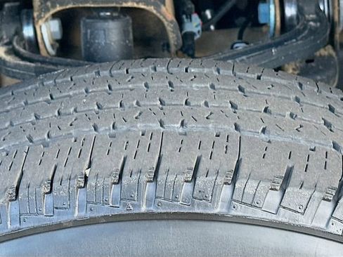 Used 2025 Chevrolet Silverado 2500 LT w/ Safety Package image 33