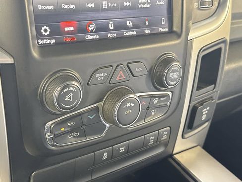 Used 2018 RAM 1500 Big Horn AWD/4WD image 20