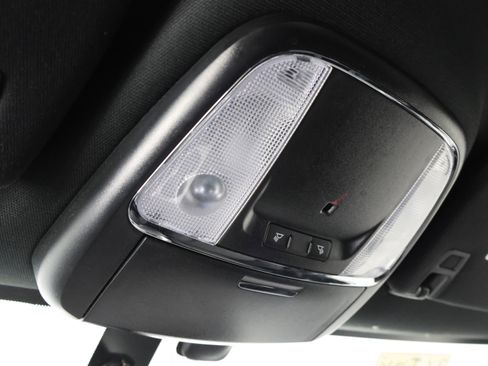 Used 2019 Jeep Grand Cherokee Laredo image 57