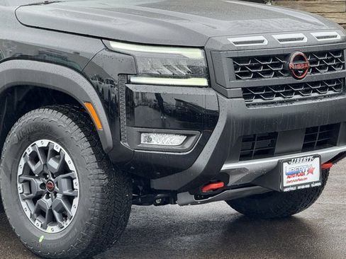 New 2026 Nissan Frontier PRO-4X w/ Pro-4x Convenience Package image 3