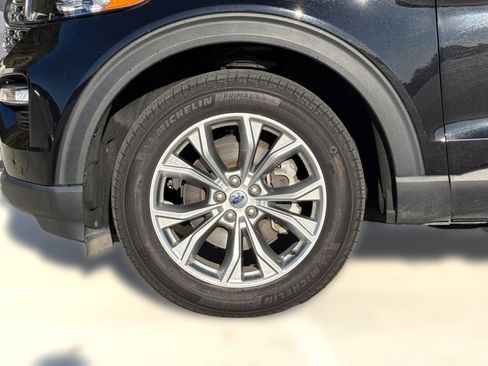 Used 2024 Ford Explorer Limited image 11