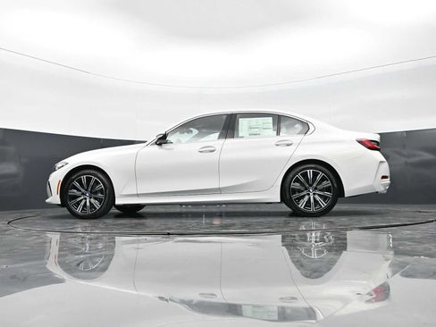 New 2026 BMW 330i Sedan w/ Premium Package RWD image 32