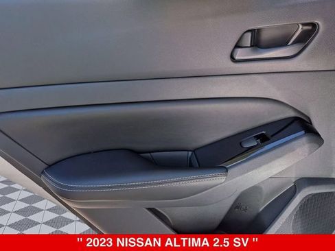Used 2023 Nissan Altima 2.5 SV AWD/4WD image 29