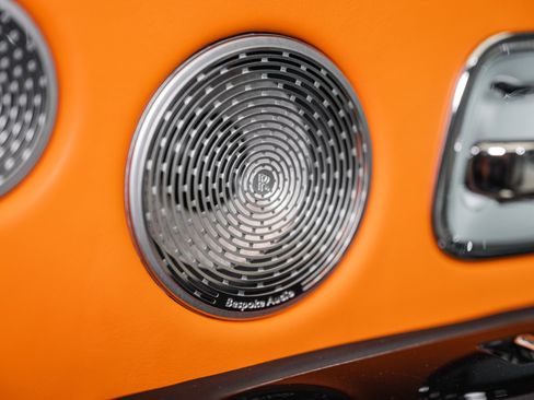 Used 2022 Rolls-Royce Cullinan w/ Dark Exterior Package image 61