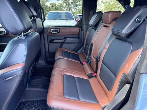 Certified 2024 Ford Bronco Outer Banks AWD/4WD image 9