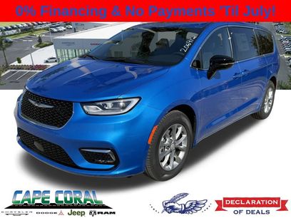 New 2026 Chrysler Pacifica Limited