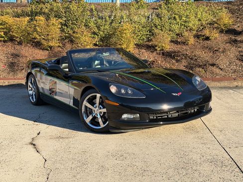 Used 2008 Chevrolet Corvette Convertible w/ Preferred Equipment Group image 1
