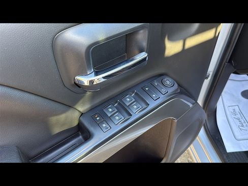 Used 2018 Chevrolet Silverado 1500 LT image 8
