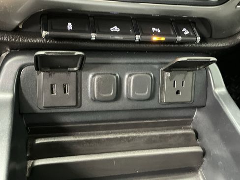Used 2017 Chevrolet Silverado 1500 LT w/ Midnight Edition AWD/4WD image 22