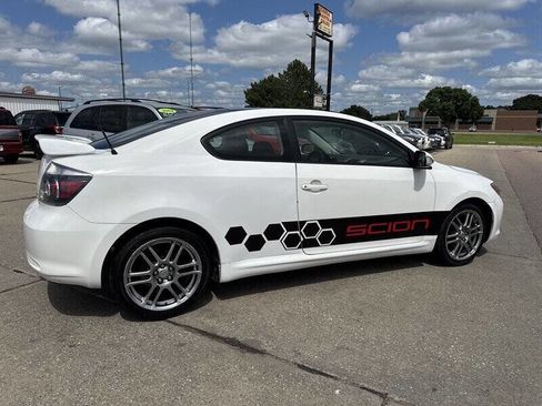 Used 2010 Scion tC image 8