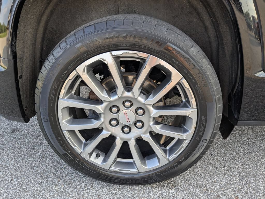Used 2023 GMC Acadia Denali w/ Denali Ultimate Package AWD/4WD image 18