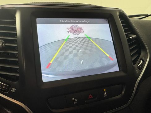 Used 2021 Jeep Cherokee Latitude Lux w/ Sun & Sound Group image 18