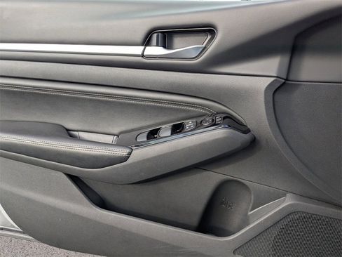 Used 2023 Nissan Altima 2.5 SL image 16