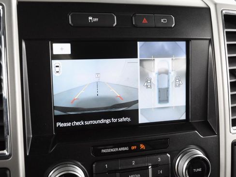 Used 2017 Ford F150 Lariat w/ Equipment Group 502A Luxury image 23