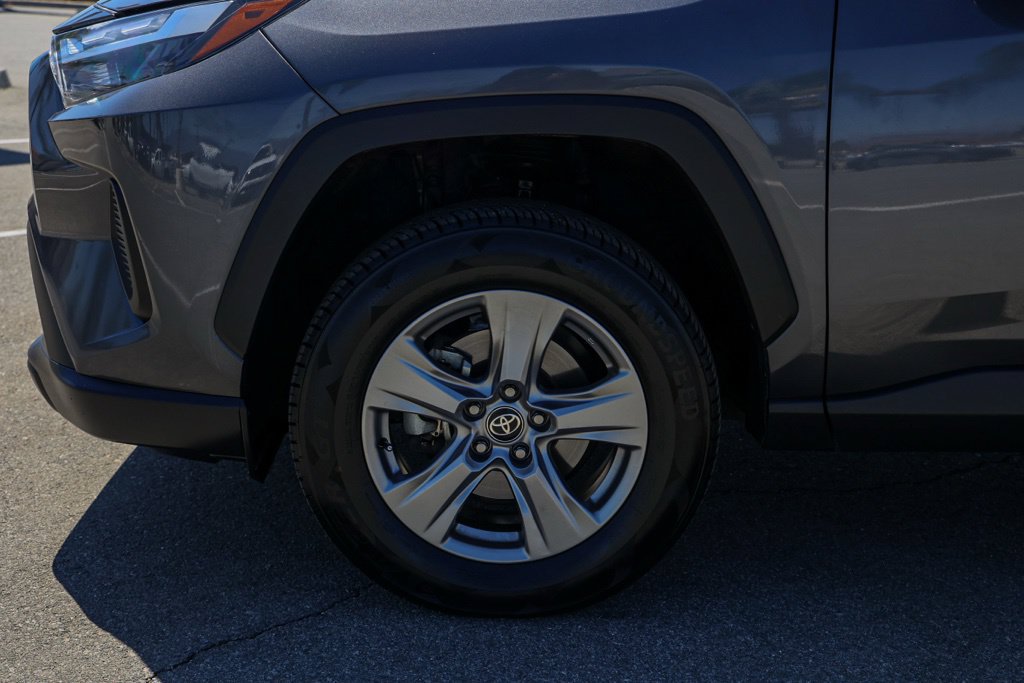 Used 2024 Toyota RAV4 XLE AWD/4WD image 12
