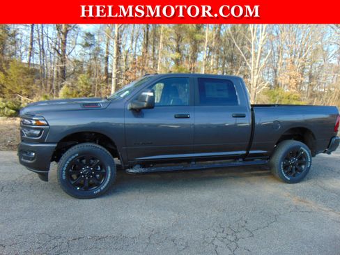 New 2026 RAM 2500 Big Horn AWD/4WD image 1