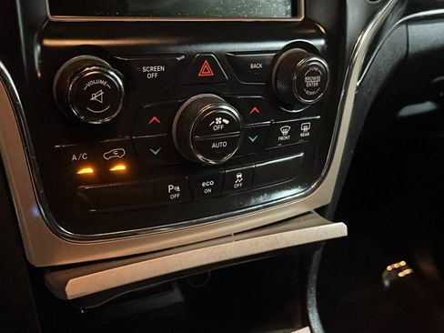 Used 2014 Jeep Grand Cherokee Limited AWD/4WD image 15