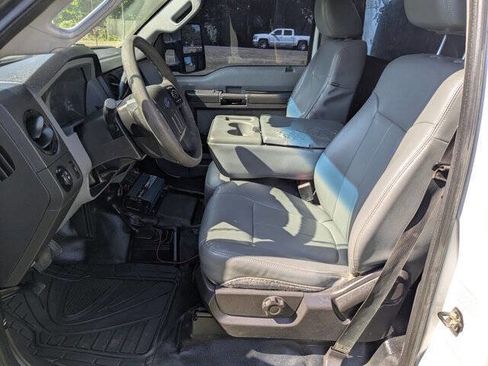 Used 2015 Ford F550 4x4 Regular Cab Super Duty image 14