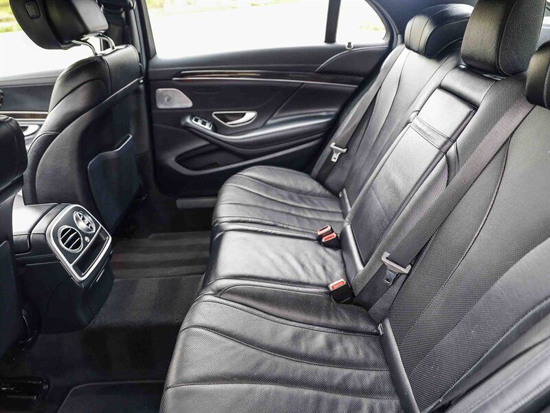 Used 2016 Mercedes-Benz S 550 Sedan image 23