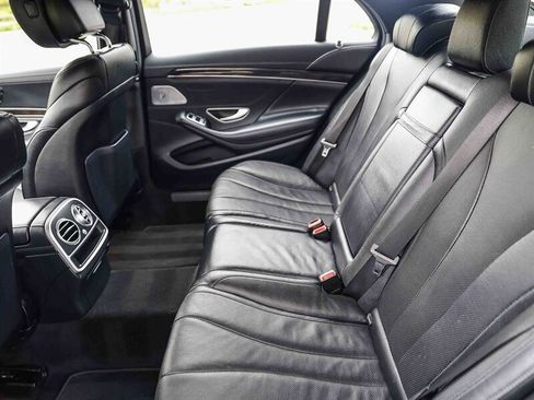 Used 2016 Mercedes-Benz S 550 Sedan image 23