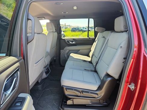 Used 2022 Chevrolet Suburban LS AWD/4WD image 13