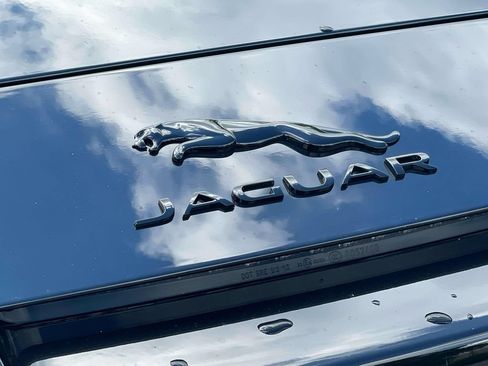 Used 2024 Jaguar F-TYPE Convertible AWD image 11
