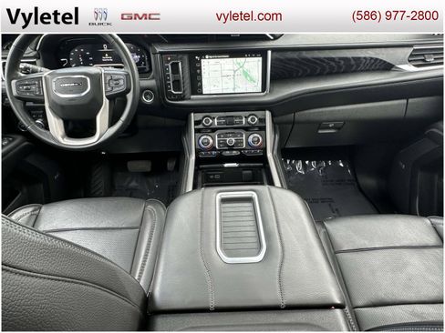 Used 2023 GMC Yukon XL Denali image 14