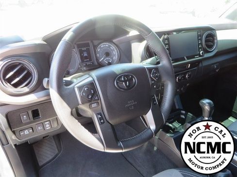 Used 2021 Toyota Tacoma TRD Sport image 42