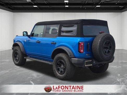 Certified 2023 Ford Bronco Wildtrak AWD/4WD image 3