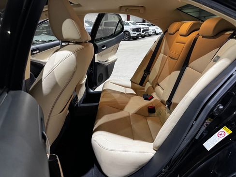 Used 2016 Lexus IS 200t w/ Navigation System Package image 17