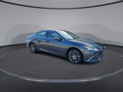Used 2025 Lexus ES 350 w/ Premium Package FWD image 2