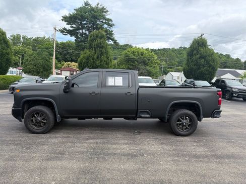 Used 2024 Chevrolet Silverado 3500 W/T w/ WT Convenience Package AWD/4WD image 2