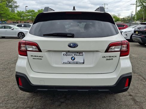 Used 2018 Subaru Outback 3.6R Limited AWD/4WD image 5