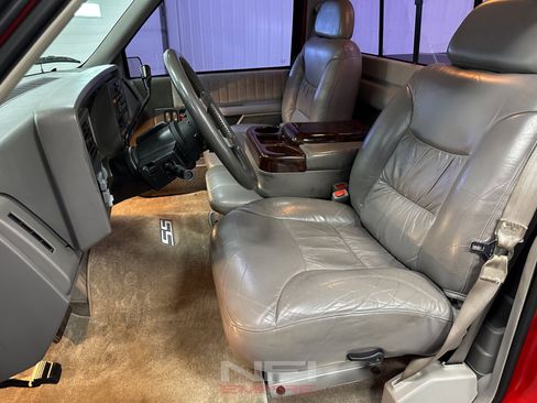 Used 1993 Chevrolet Silverado 1500 454 SS RWD image 24
