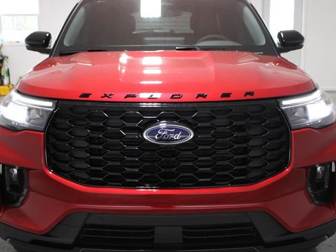 New 2026 Ford Explorer ST-Line image 61