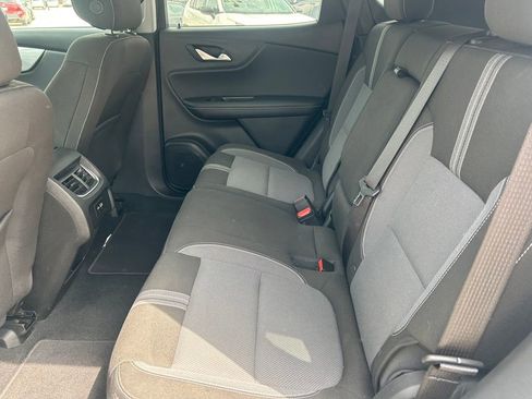 Used 2025 Chevrolet Blazer LT FWD image 14