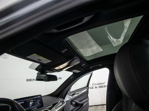 Used 2023 BMW 530e w/ Premium Package image 17