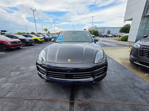 Used 2022 Porsche Cayenne AWD/4WD image 4