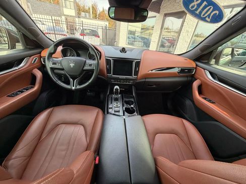Used 2018 Maserati Levante image 27
