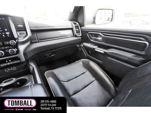 Used 2024 RAM 1500 Laramie AWD/4WD image 11