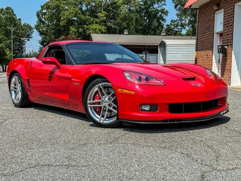 Used 2008 Chevrolet Corvette Z06 w/ Preferred Equipment Group RWD image 21
