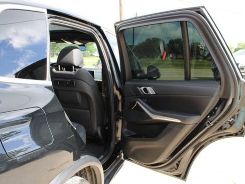 Used 2019 BMW X5 xDrive40i w/ Convenience Package AWD/4WD image 49