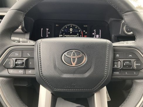 New 2026 Toyota 4Runner SR5 image 10