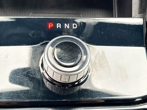 Used 2023 Jeep Grand Cherokee Altitude RWD image 17