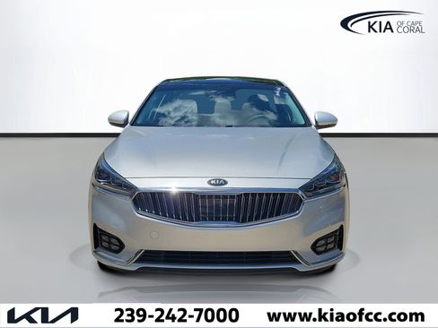 Used 2017 Kia Cadenza Technology FWD image 2
