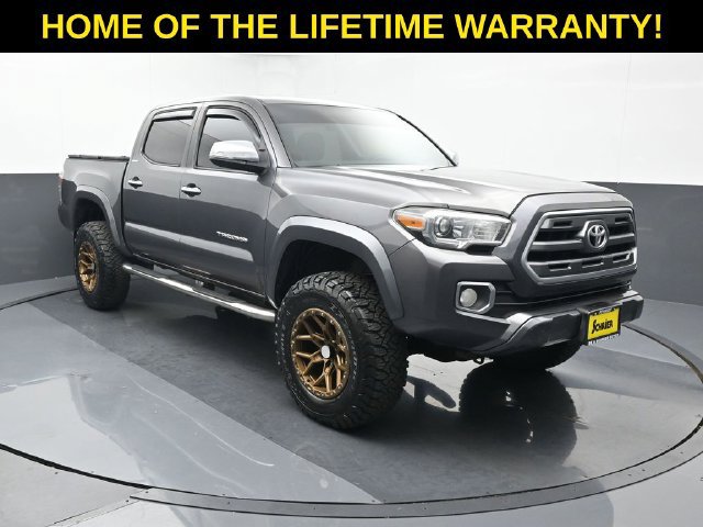 Used 2016 Toyota Tacoma Limited w/ Towing Package AWD/4WD image 8