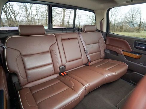 Used 2018 Chevrolet Silverado 1500 High Country image 34